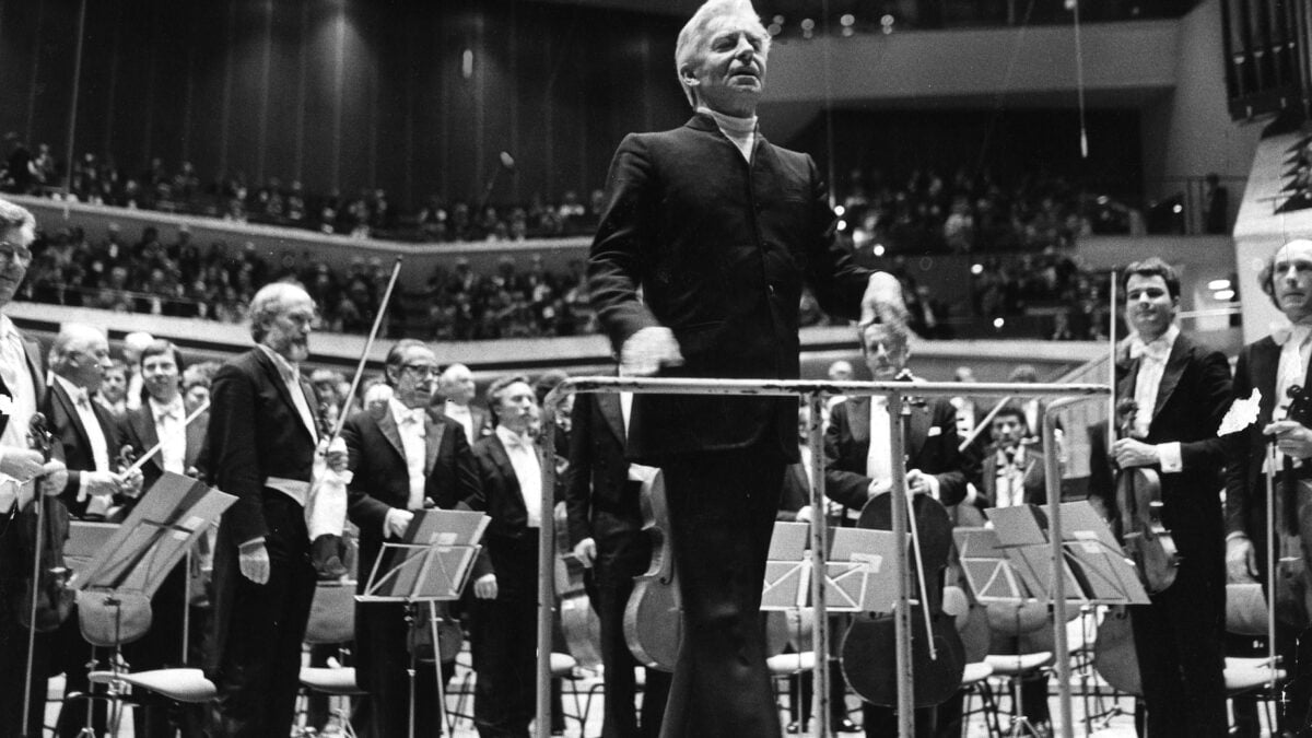 La politica ha spento la melodia in Italia. Ora siamo senza voce