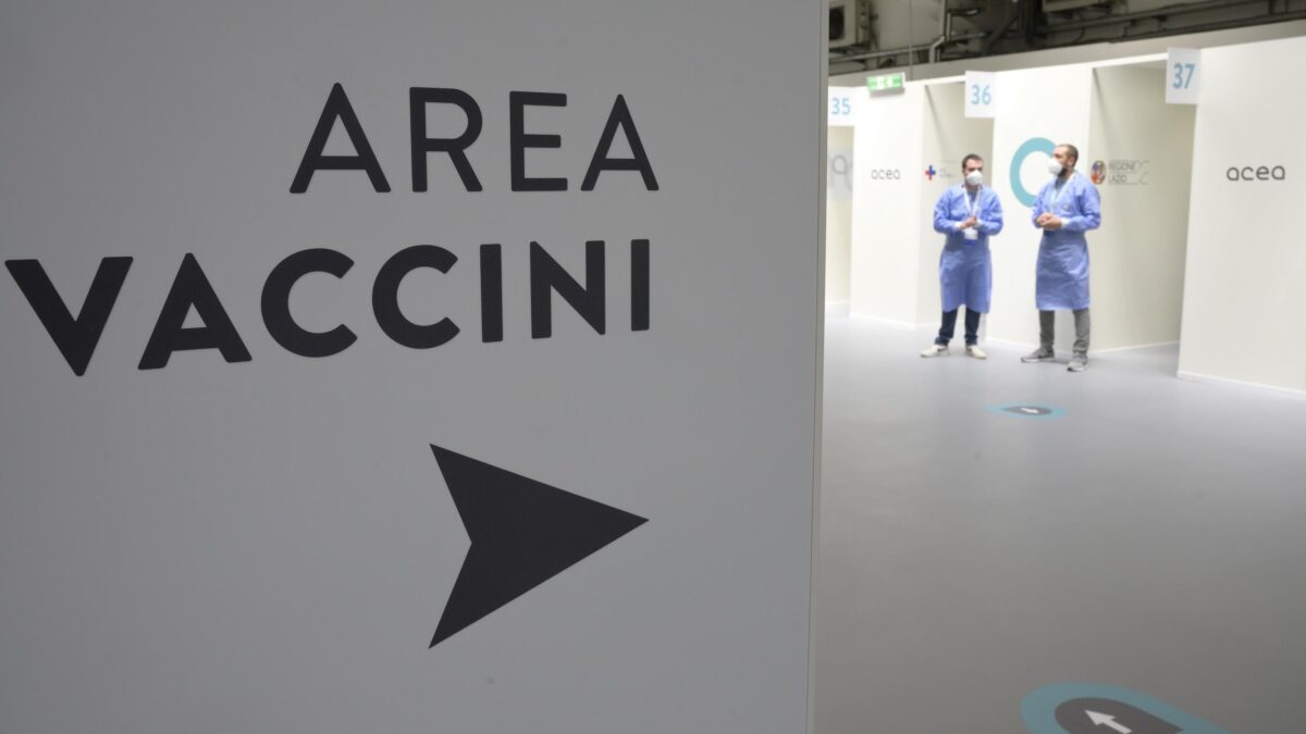Avanti tutta sui vaccini in vacanza. Il Piemonte firma il patto con la Liguria