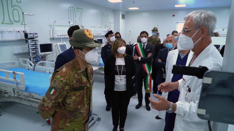 Figliuolo fa meglio di Arcuri, ma non basta