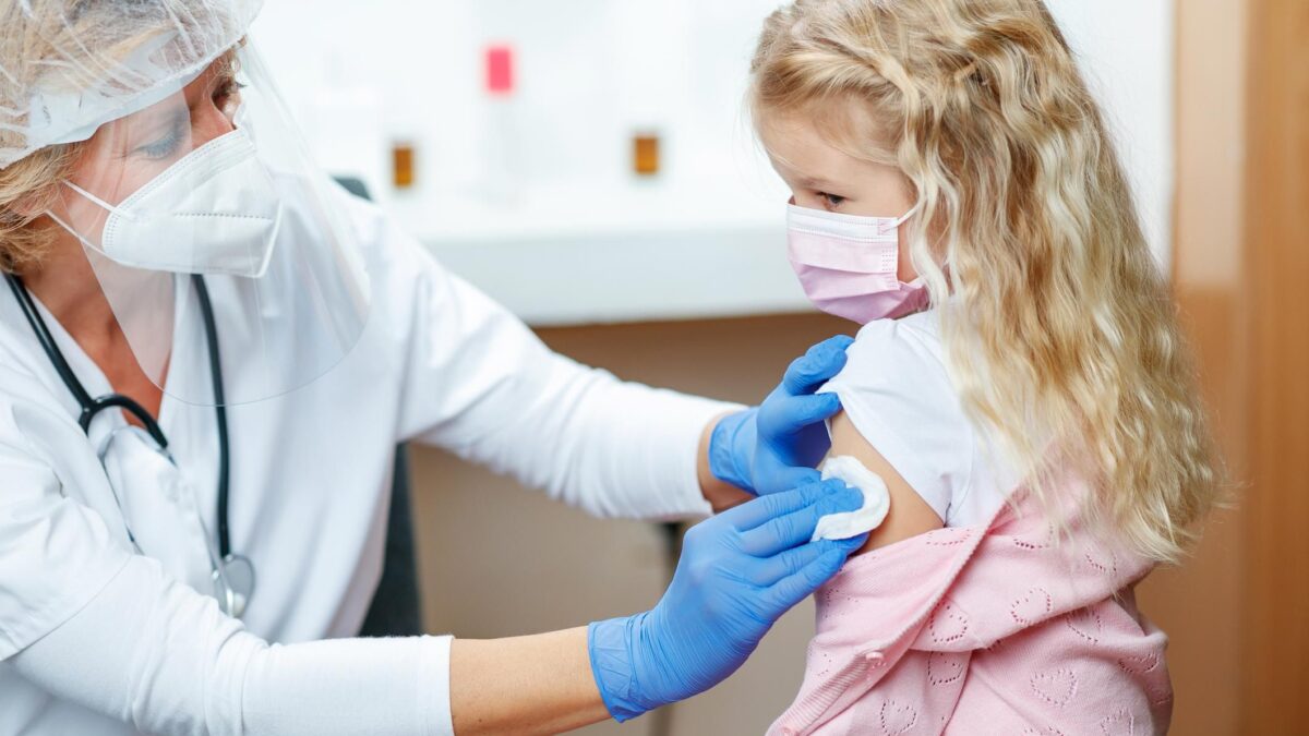 Pensateci bene prima di pungere i bimbi