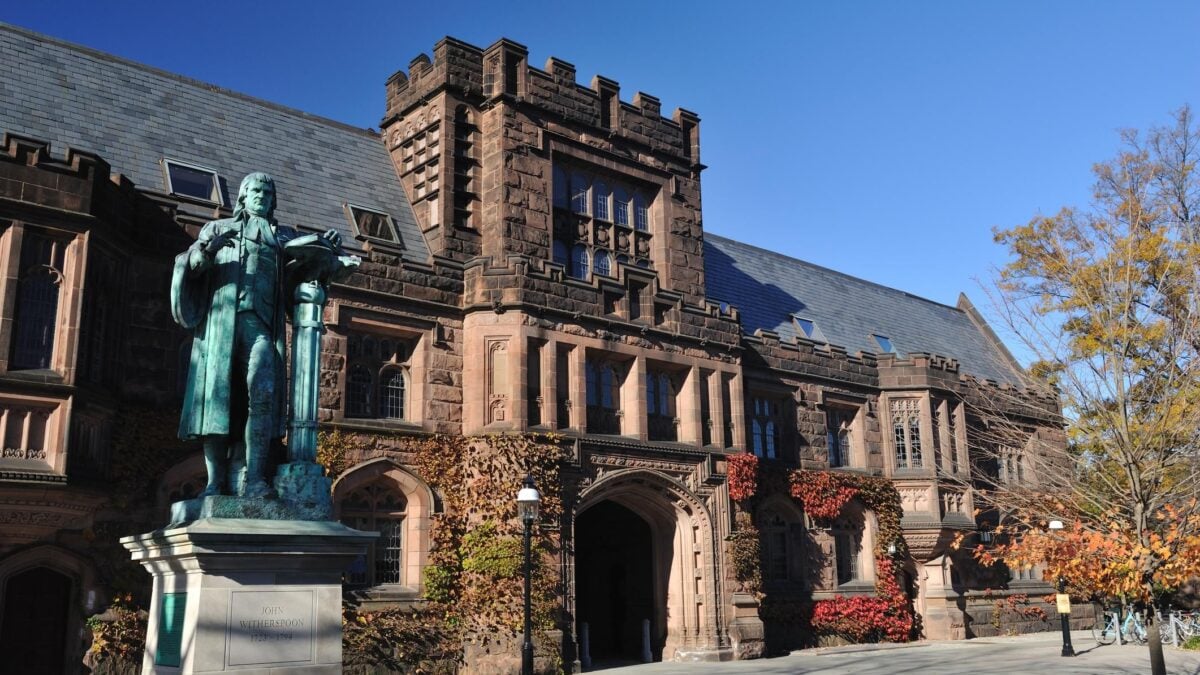 Princeton taglia greco e latino dalla facoltà