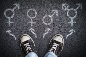 Il nuovo sesso spiegato ai ragazzi. «Anche un uomo può partorire»