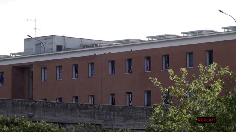 Guerra tra «Report» e il senatore semplice sul mistero del video dell’insegnante «spia»