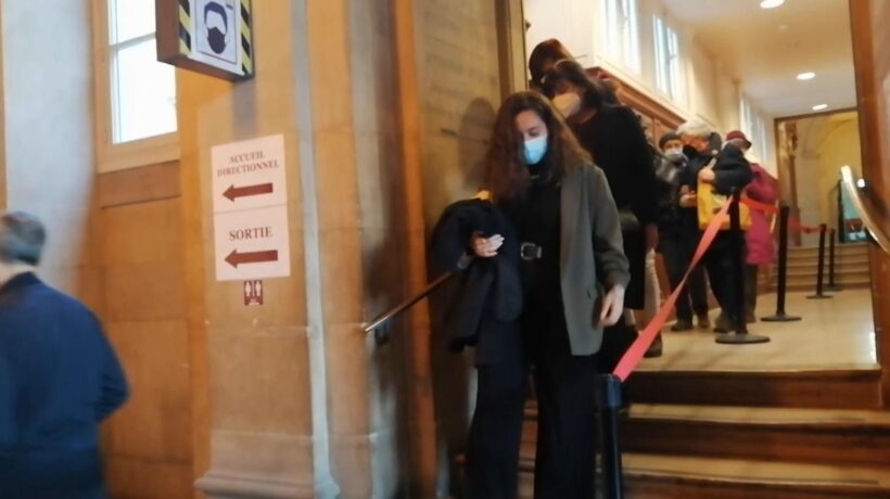 Tensione e spintoni all’uscita dal tribunale delle ex brigatiste rosse