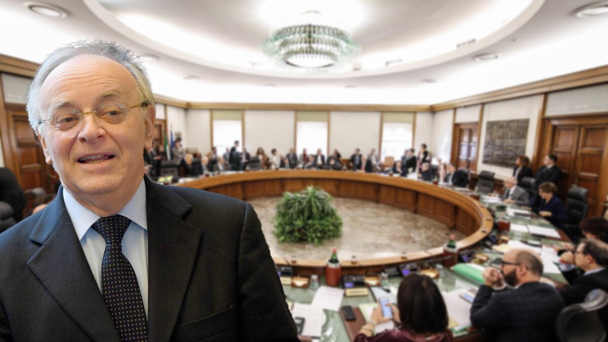 Contraddizioni, silenzi e nuove inchieste. Il dossier Amara butta il Csm nel caos