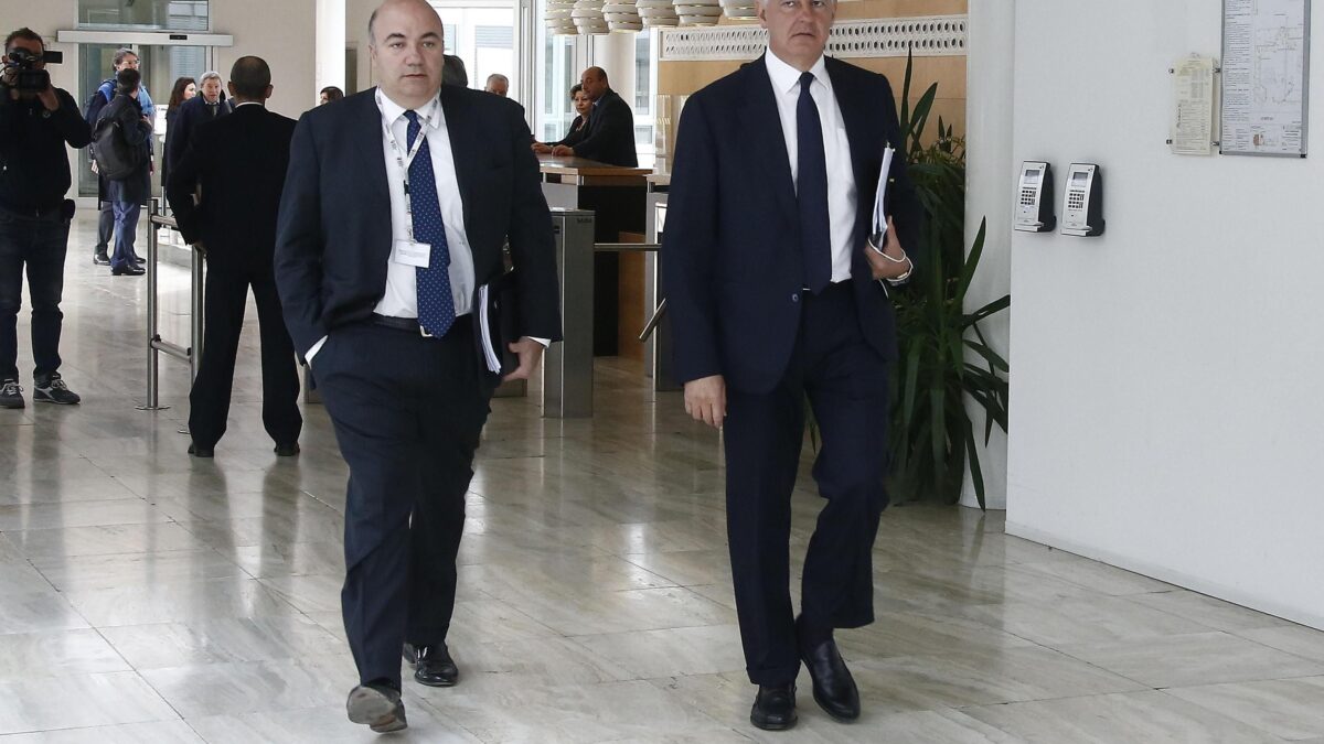 A Mps va male allo sportello e in tribunale