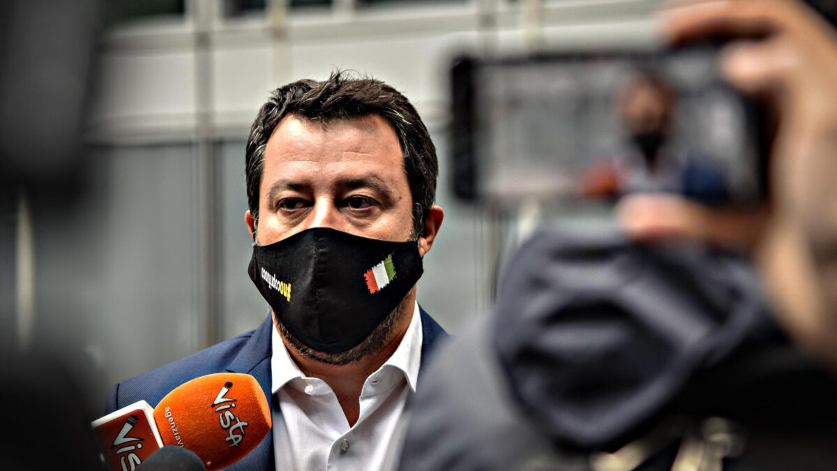 Invasione in corso, ma a processo c’è Salvini