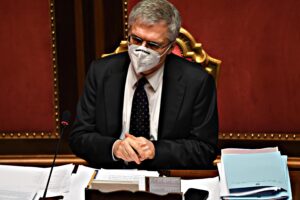 Industria 4.0 spacca la maggioranza alla prova pure sulla riforma fiscale