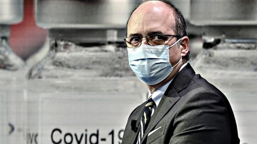 Capo di Aifa lento sull’anti Covid corre per il farmaco contestato