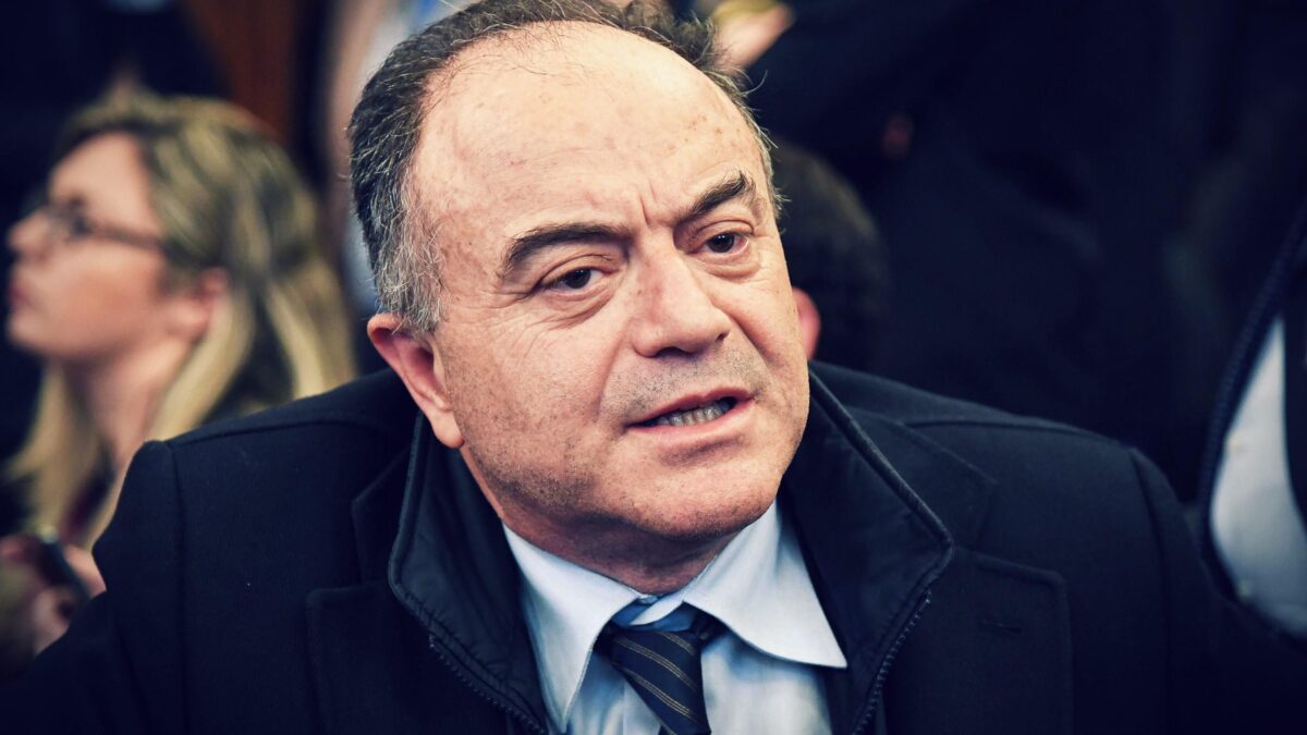Veleni su Gratteri per il caso Mancini. «Non ho organizzato l’incontro con Renzi»