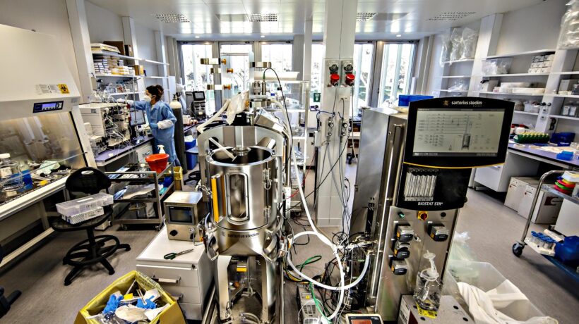 Altro schiaffo ad Arcuri su Reithera. Troppi soldi all’azienda, pochi al siero