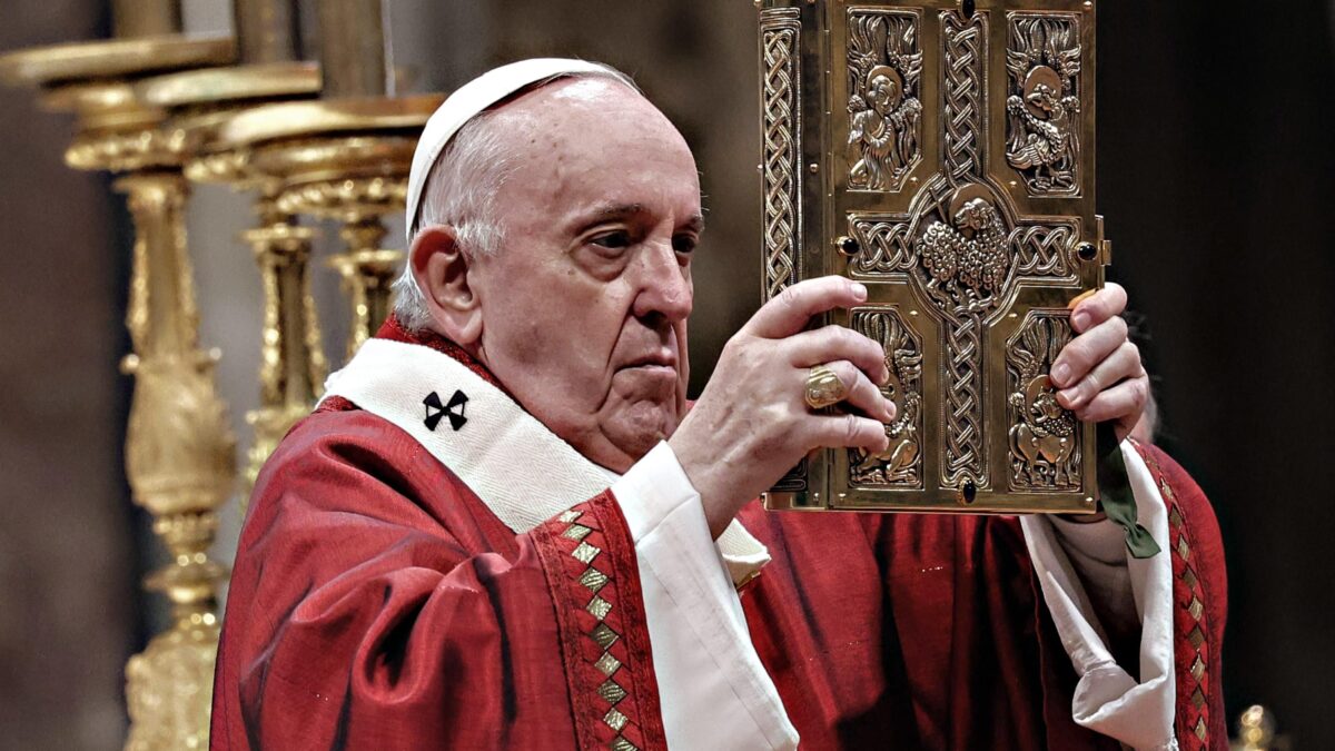 Il Papa sferza la Cei: comando io col popolo