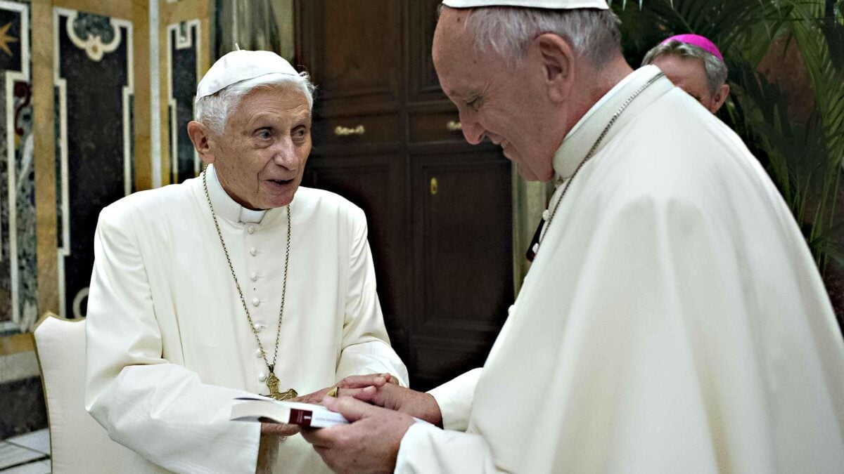 Francesco pronto a ritirare il nulla osta di papa Ratzinger alle messe in latino