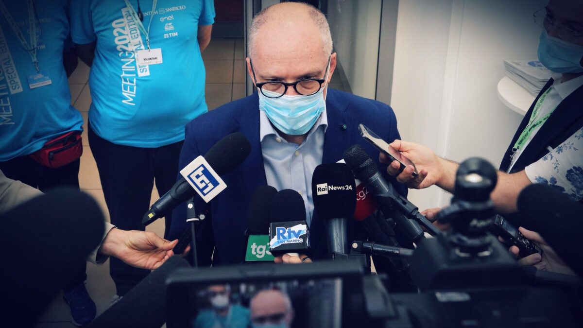 Ricciardi perde la faccia. Ora loda le riaperture però invocò 5 lockdown