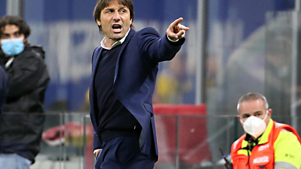 Conte si fa liquidare e molla l’Inter. È il terzo scudettato di fila a saltare