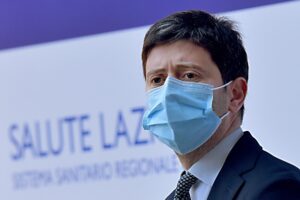 Il ministero ha premiato i dirigenti che non hanno aggiornato il piano
