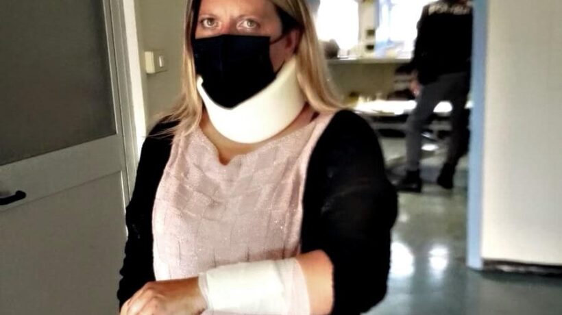 Esponente di Fdi combatte lo spaccio. Trenta stranieri la pestano in strada
