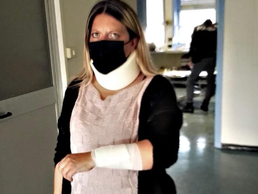 Esponente di Fdi combatte lo spaccio. Trenta stranieri la pestano in strada