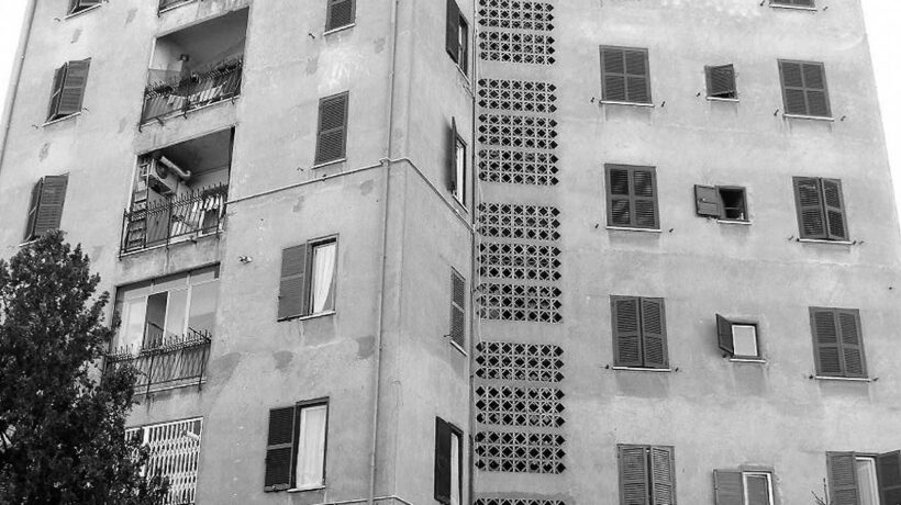 Casa con pianta a u0022stellau0022 nel quartiere INA-Casa di Roma Tiburtino