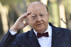 «Io, Cipollino, gli influencer e il Cav»