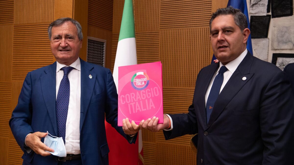 La politica in cerca dell’unità per rinascere