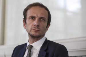 Fedriga: «Senza Conte si è potuto riaprire. Ora via i limiti ai ristoranti al chiuso»