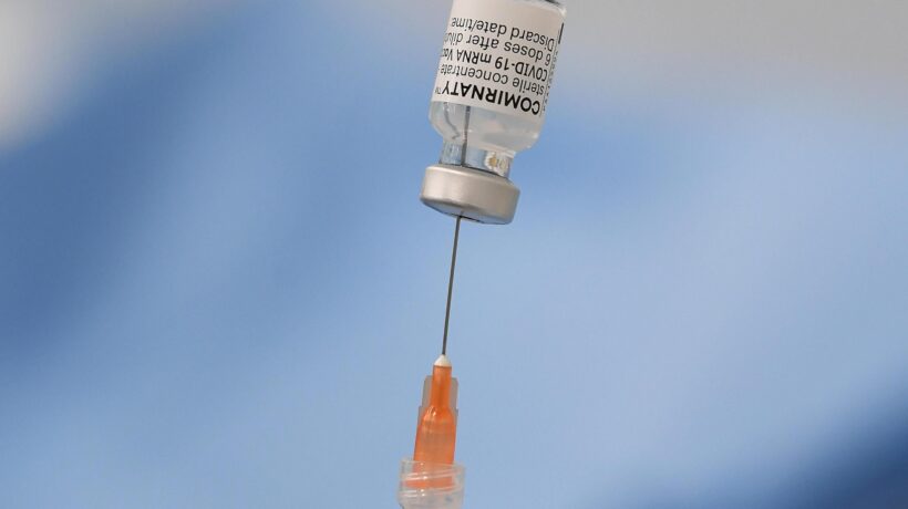 Effetti avversi di Pfizer omessi ai genitori
