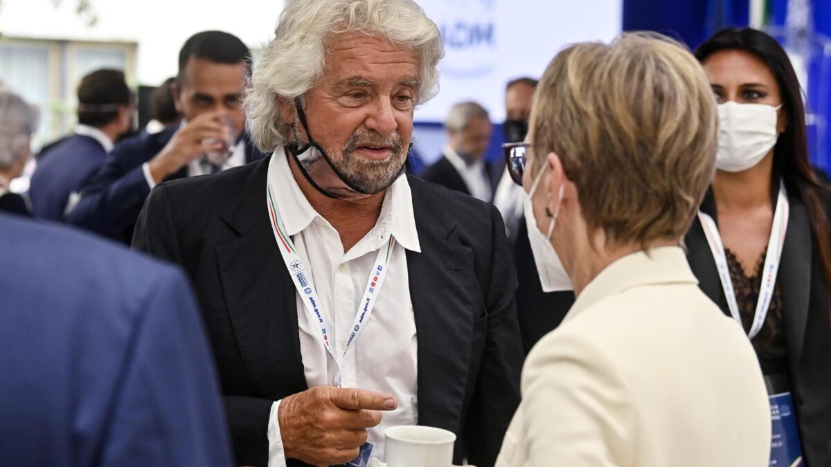Grillo faccendiere con Pechino è una mina vagante per il governo