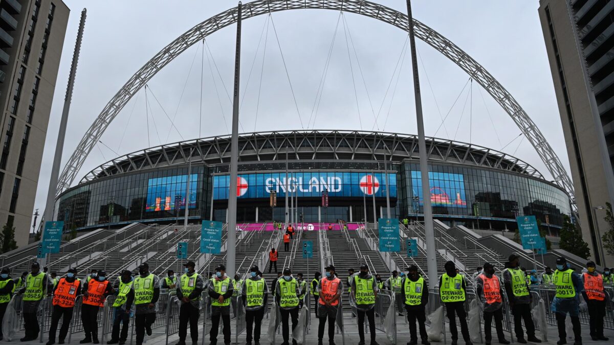 Euro 2020 e Covid, Londra costretta a rivedere le regole per la finale