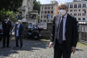 Il viceministro prodiano mentì ai pm. Intrigo dem contro l’acqua pubblica