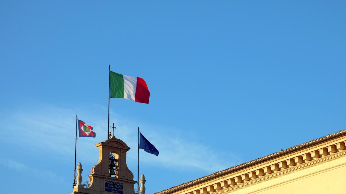 La gara tra Matteo e Giorgia fa bene. Ma sul Colle dovranno essere uniti