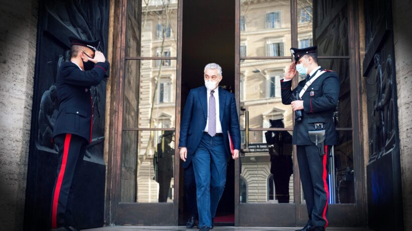 Arcuri è andato via senza consuntivo. «Ha lasciato 1,6 miliardi da pagare»