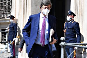 Internet in tilt, lampi sulla «nuvola» di Colao