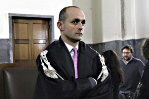 Due pm di Milano indagati e perquisiti per la prova nascosta nel processo Eni