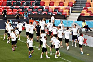 Il Pd vuole l’Italia in ginocchio con l’Austria