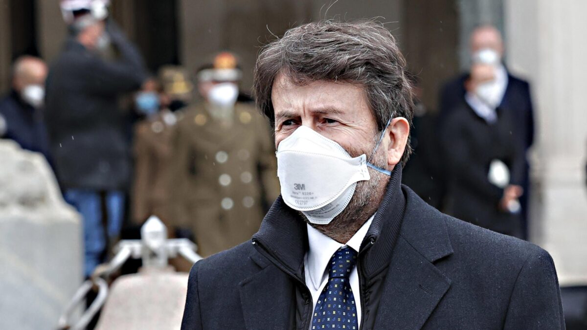 Franceschini «pigliatutto» sui fondi ora ha pure un esercito ministeriale