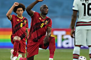 Col Belgio la Nazionale si inginocchia. Per finta