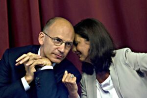 Nazista l’idea di farci inginocchiare per chiedere scusa di essere bianchi