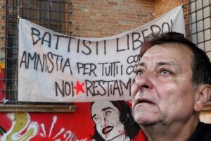 È il solito soccorso rosso: l’assassino si commuove