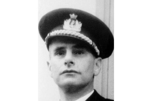 Il Capitano di Fregata Francesco Maria Mimbelli, comandante IV Mas