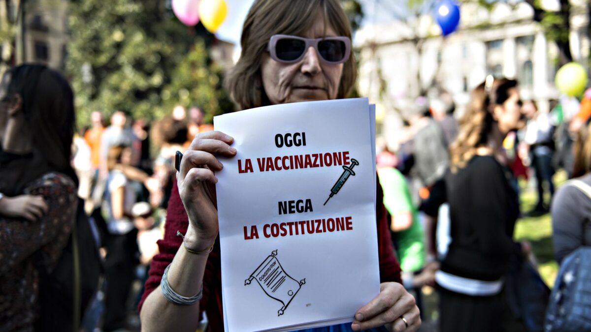 I paladini dei diritti schifano i non vaccinati