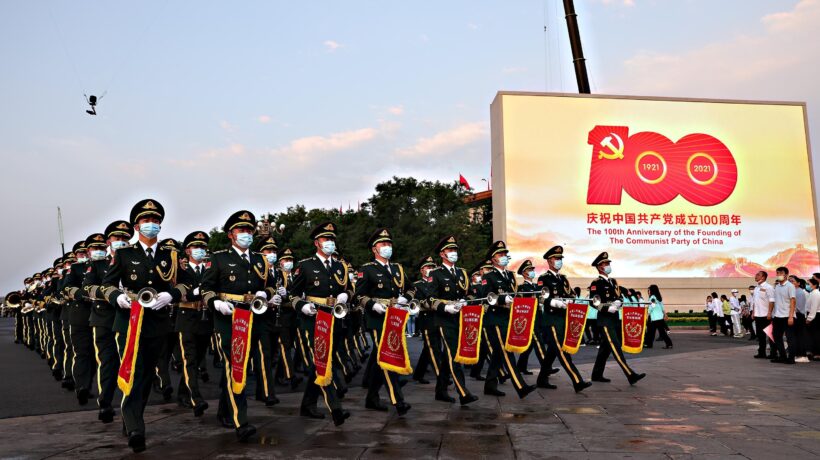 Per il centenario del Partito comunista Xi si fa un regalo: «Schiaccerò Taiwan»