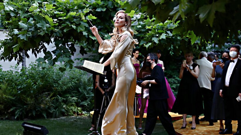 «Io sono un direttore d’orchestra ma per una bella è dura comandare»