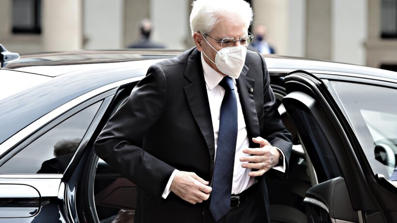 Tra dubbi, timori e lusinghe è partita la grancassa per confermare Mattarella