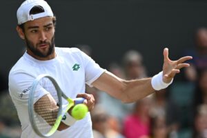 Berrettini lotta, Djokovic è un alieno