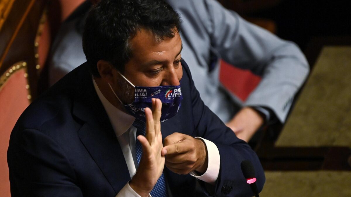 In Senato subito bagarre sulla legge bavaglio