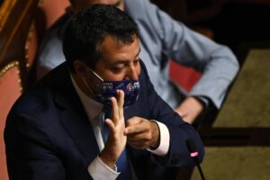 In Senato subito bagarre sulla legge bavaglio