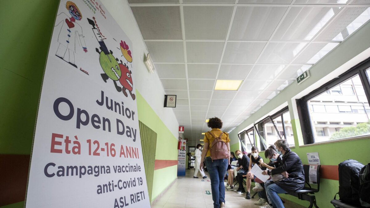 I numeri del rischio: ecco perché all’estero non vaccinano i minori