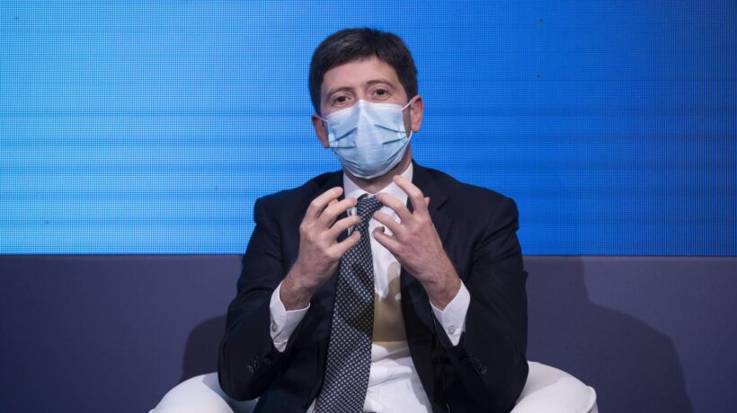 Trasporti e scuola. Slitta a settembre la linea dura sulla carta verde