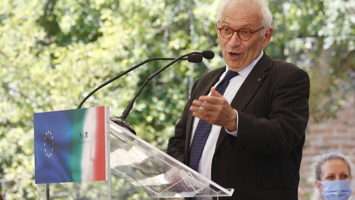 O il vaccino o la Dad. Il governo studia la stretta sui prof